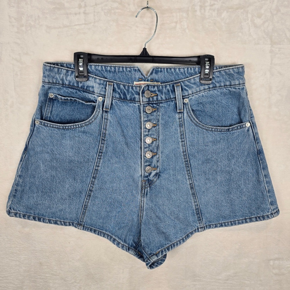 Levi's High Waisted Mom Shorts Light Wash Blue Button Fly Denim W33 100% cotton